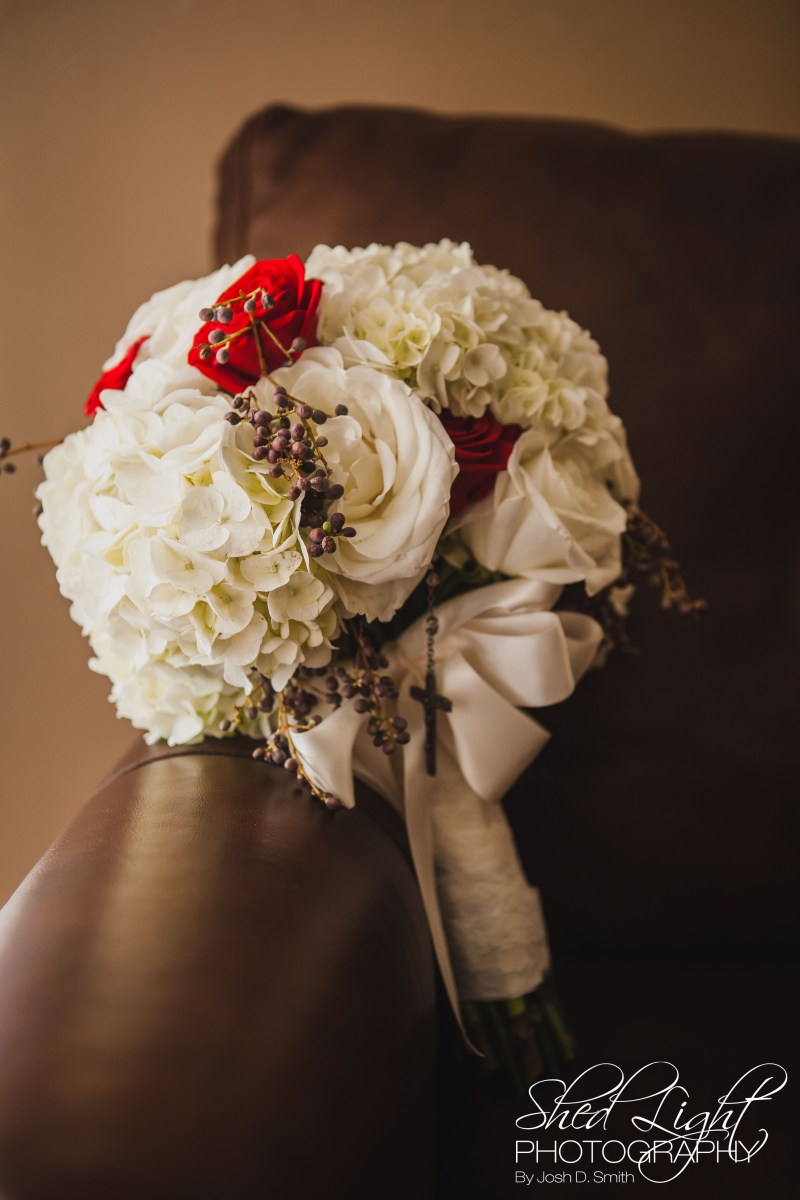 Flowers: www.vignettesfloraldesign.com Photography: www.shedlightphotography.com