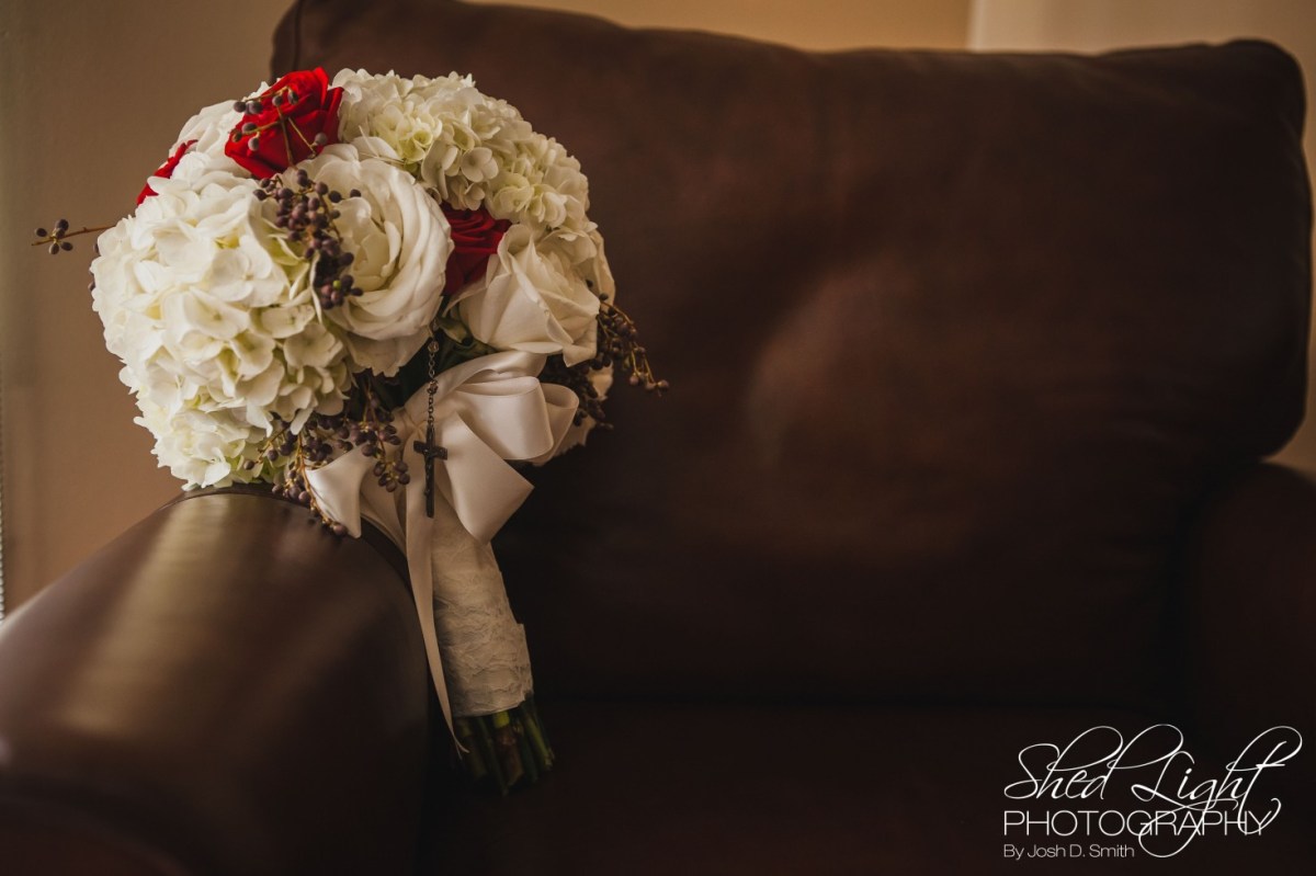 Flowers: www.vignettesfloraldesign.com Photography: www.shedlightphotography.com