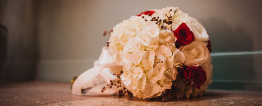 Flowers: www.vignettesfloraldesign.com Photography: www.shedlightphotography.com